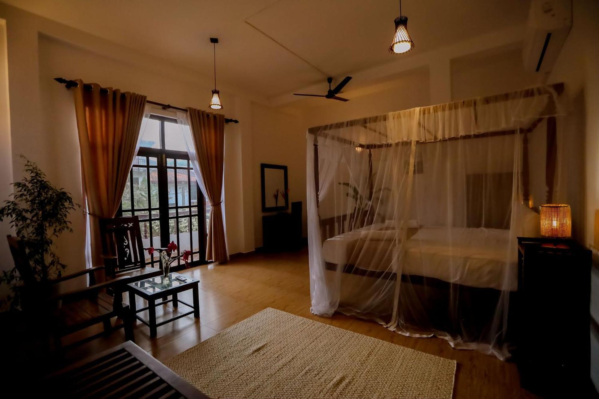 Nibbana Mirissa Hotel Exterior photo